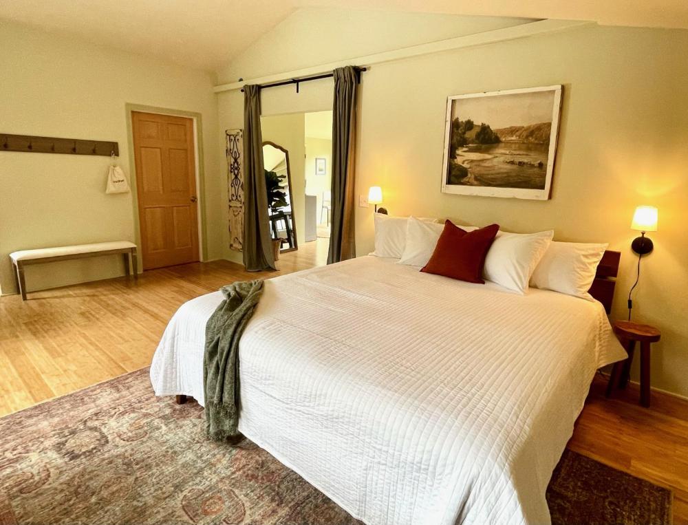 Premium Quadruple Room interior